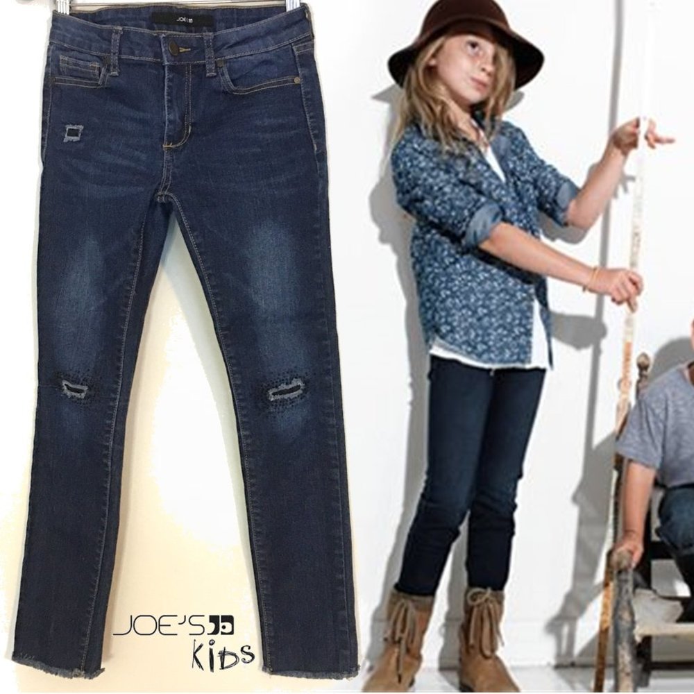 𝗝𝗢𝗘'𝗦 𝗝𝗘𝗔𝗡𝗦 Distressed with Bling Frayed End Jeans  ♦♦♦